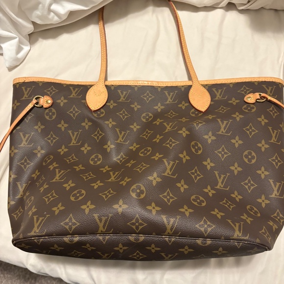 LV Neverfull MM - Picture 15 of 15